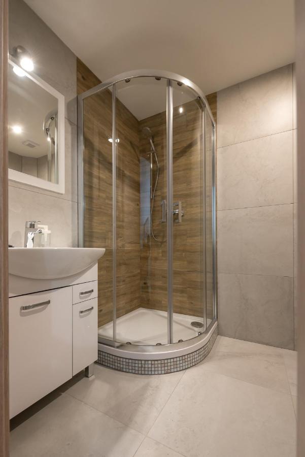 Symple Apartments Košice Esterno foto